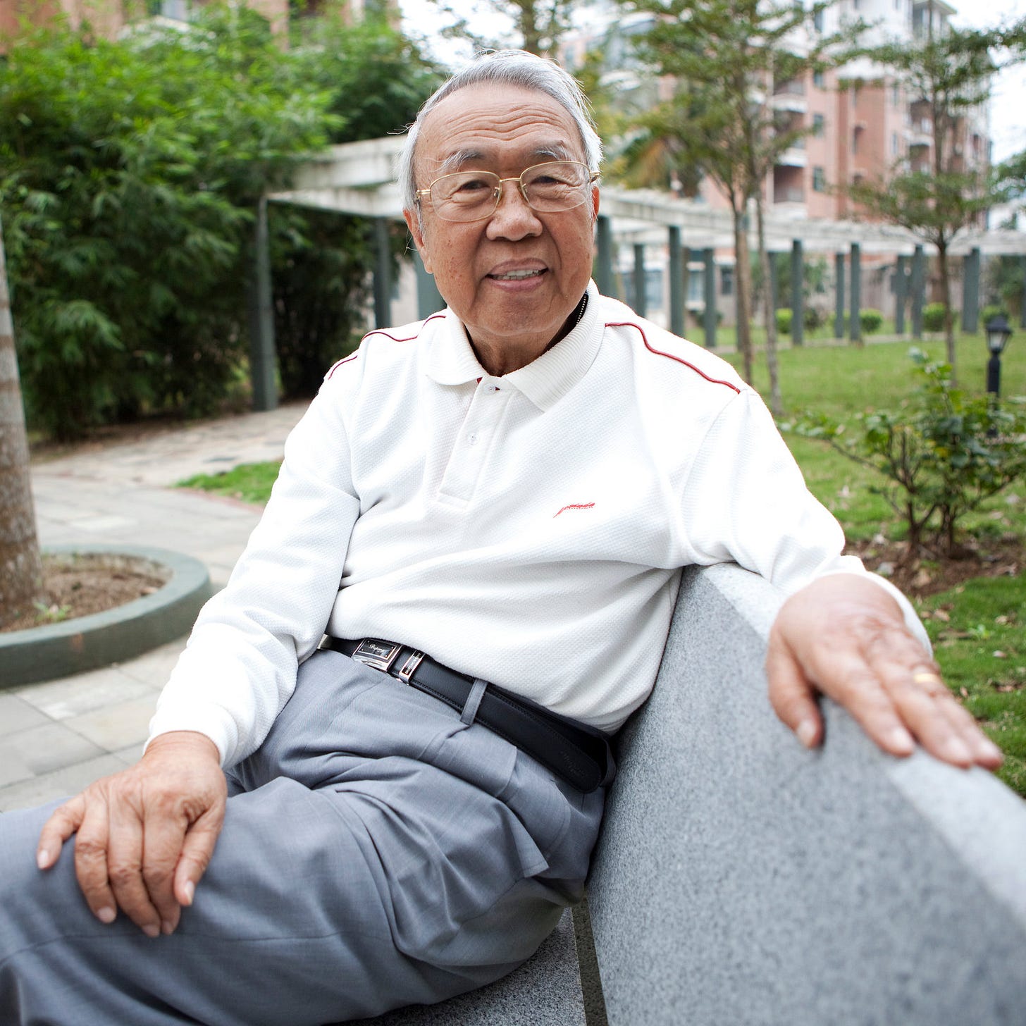 Ji Chaozhu, Interpreter for China During Nixon's Trip, Dies at 90 - The New  York Times