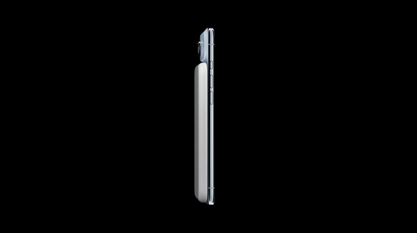 A photo of the iPhone Air and Apple’s new MagSafe battery.