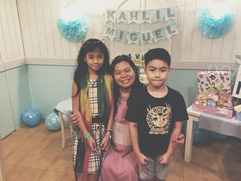 Photo with kids during our Stacy’s BGC baby shower