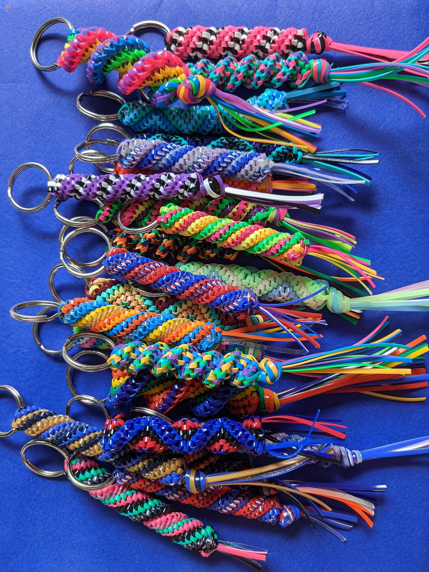 CUSTOM Boondoggle Keychain | Rexlace Keychain | Personalized Scoubidou  Keychain | Plastic Lacing Gimp Lanyard | Gift Idea | Party Favor