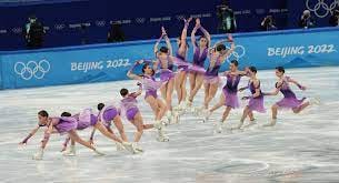 How Kamila Valieva Stumbled and Still Won the Women's Short Program - The  New York Times