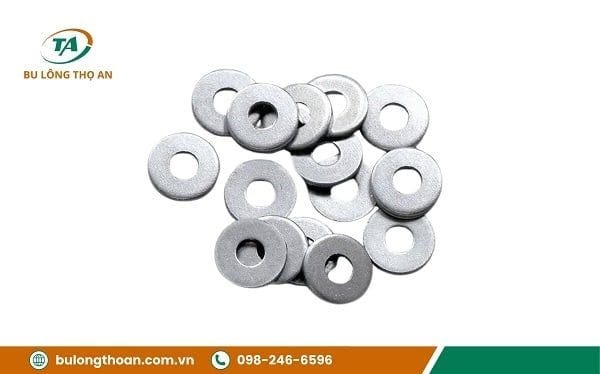 Long đen inox
