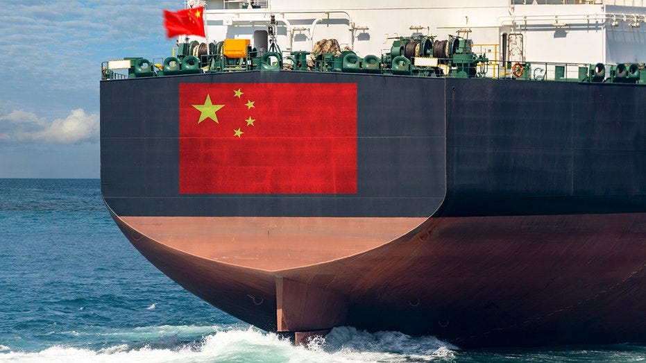Chinese-linked ships turned back at Strait of Hormuz after IRGC Navy  warning | Fox Business