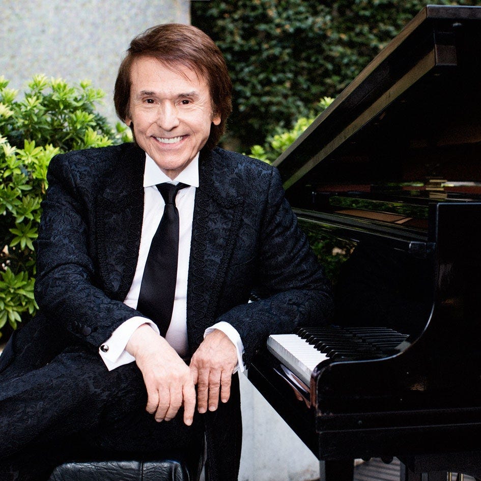 Raphael: "Los rumores sobre mi homosexualidad me han pasado de largo" |  Vanity Fair