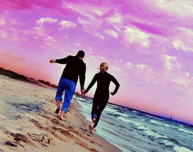 10 Ways to Create a Strong, Intimate Relationship