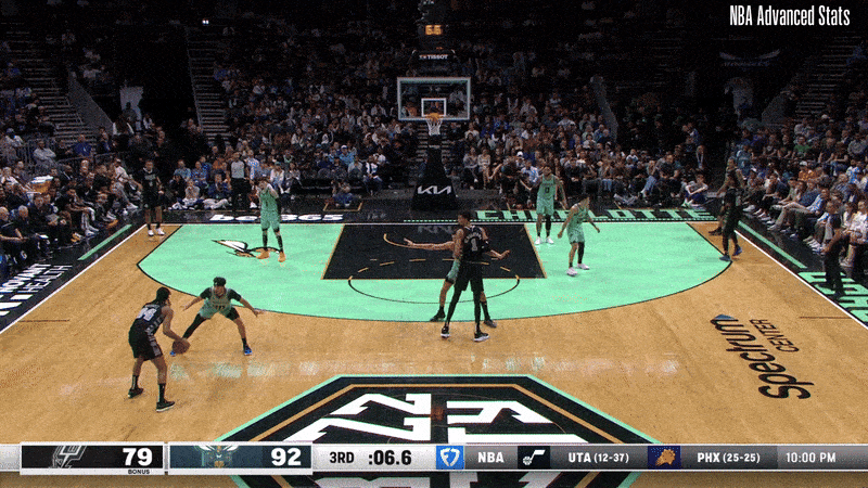vassell huge dunk 1.mp4 [optimize output image]