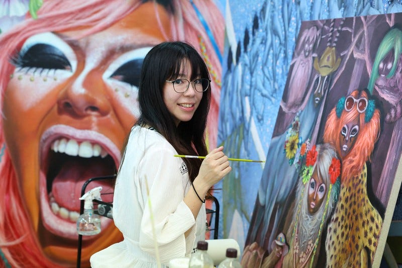 元ヤマンバの画家、近藤智美さん [写真特集1/8] | 毎日新聞