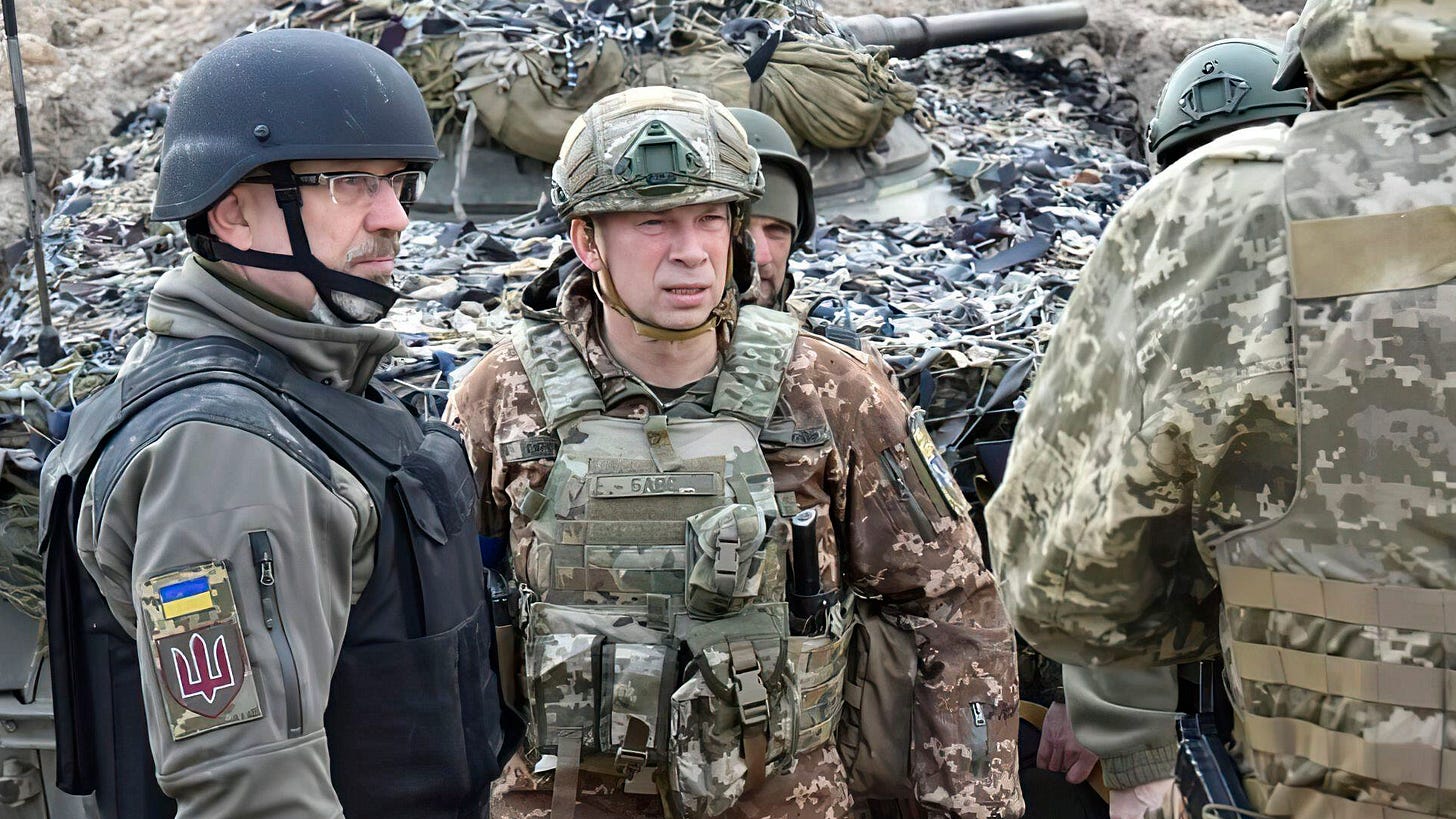 The Minister of Defense of Ukraine - Colonel-General Oleksandr Syrsky - together with the Commander of the Defense of Kyiv and the Oblast Commander of the Land Forces of the Armed Forces