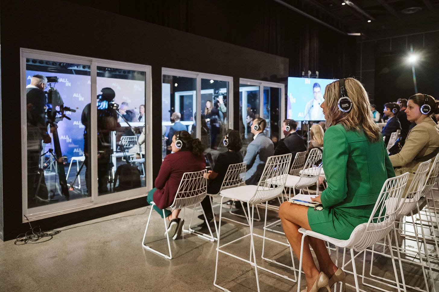 Talking AI, ethics, & climate with Dr. Sasha Luccioni of Hugging Face Talking AI, ethics, & climate with Dr. Sasha Luccioni of Hugging Face