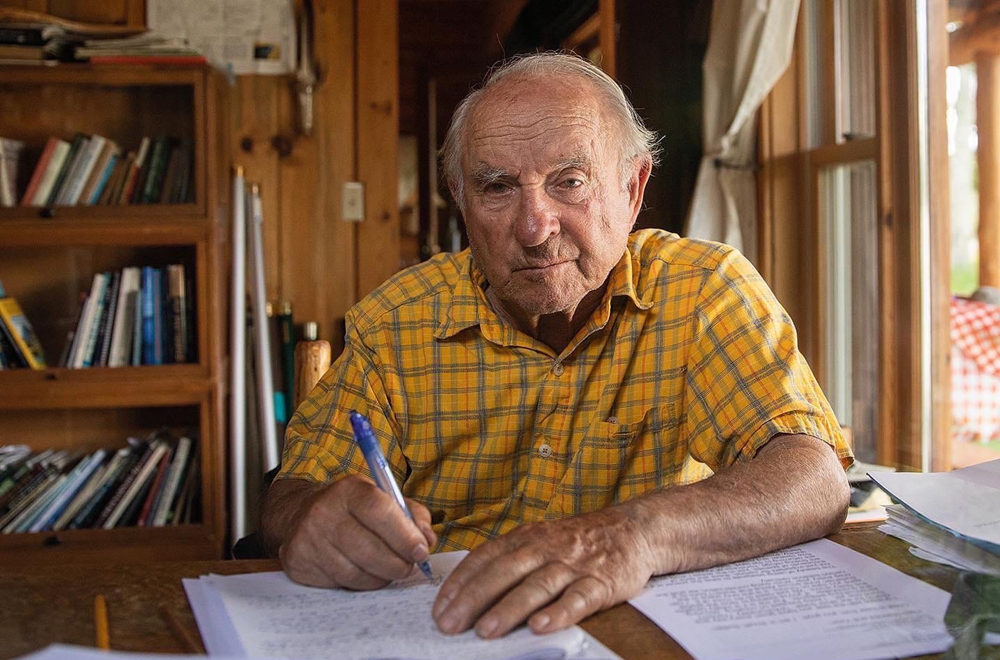 No photo description available.