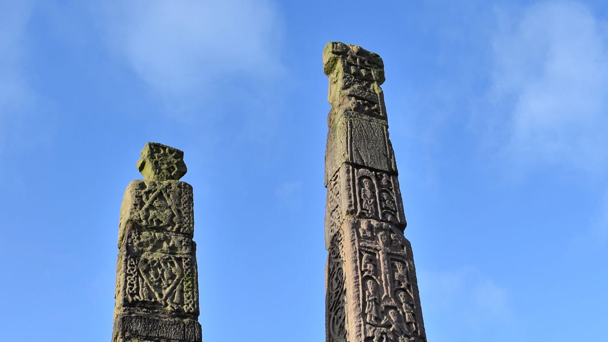 Sandbach Roc Post Magnificent Survivors from the Age of Mercia: the Sandbach Crosses