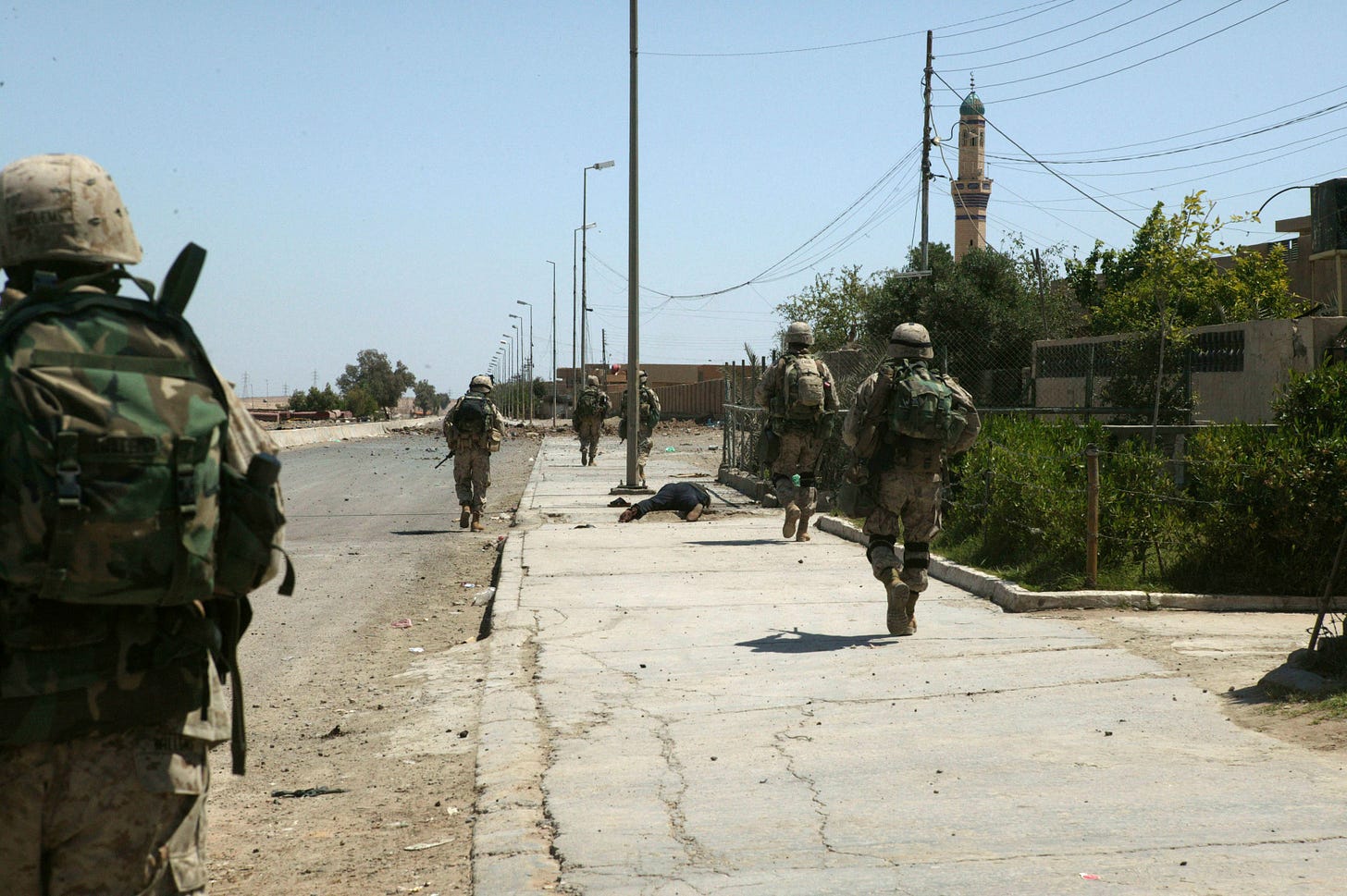 File:2nd Battalion 1st Marines Firefight in Fallujah 2004.jpg - Wikimedia  Commons