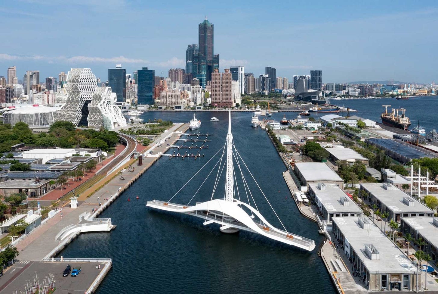 Kaohsiung: The Rebirth of Taiwan's Century-Old Port City｜Politics &  Society｜2024-05-29｜CommonWealth Magazine