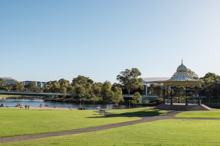 Riverbank Park Lands | City of Adelaide