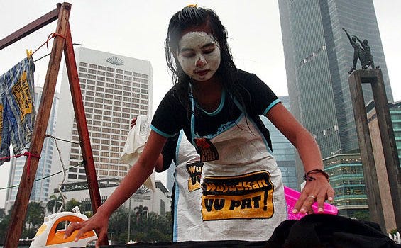 Kemenaker: Gaji Pembantu Rumah Tangga Minimal Rp 1,2 Juta - Tribunnews.com  Mobile
