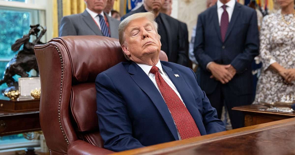 White House hails Donald Trump's world-class micro-napping ability – NewsThump White House hails Donald Trump's world-class micro-napping ability – NewsThump