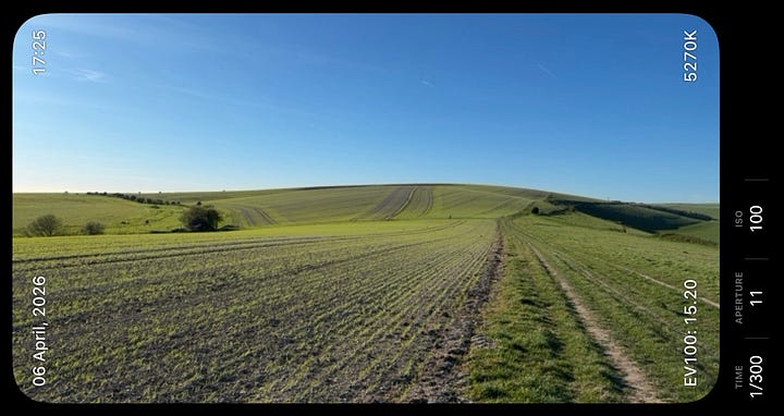 The view and the resulting image of Steepdown Hill, on Harman Azure