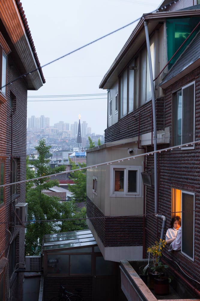 Seoul hyoin.sung@gmail.com self portrait