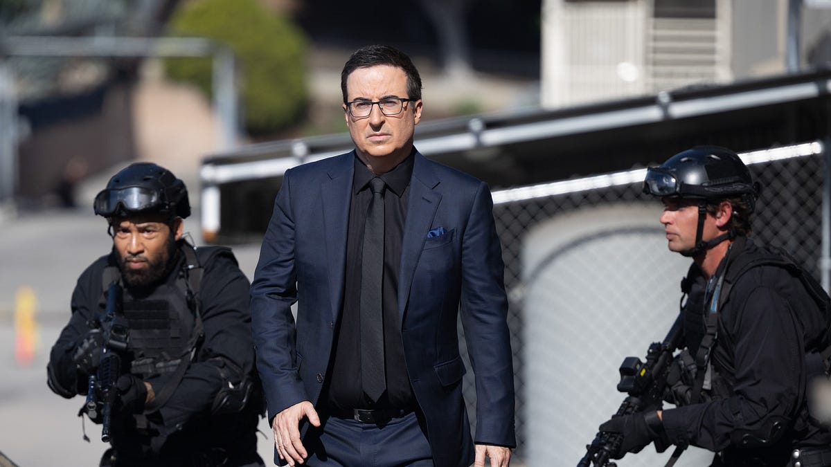 The Glorious Spectacle of John Oliver on 'General Hospital'