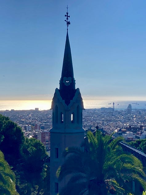 Pictures of Barcelona: cathedrals, statues, architecture, stained glass windows