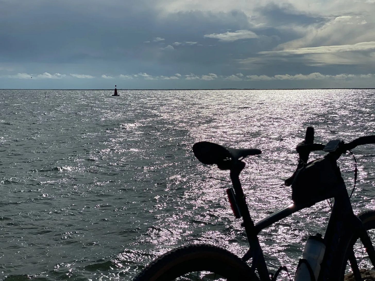 Gravel : le tour de l'étang de Thau Gravel : le tour de l'étang de Thau