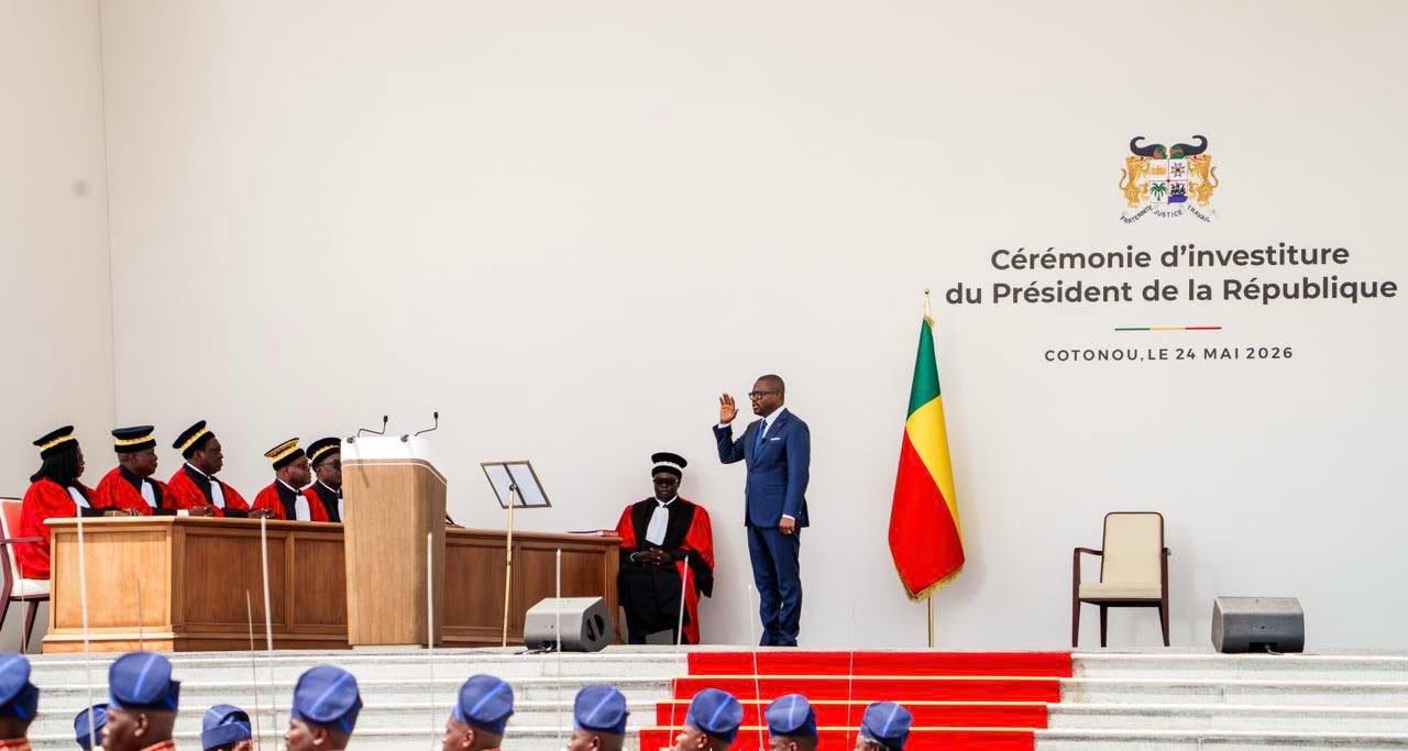 May be an image of one or more people, dais and text that says '5 SAE Cérémonie d'investiture du du Président de la République COTONOU,LE 24 COTONOU,LE24MAI2026 MAI2026 MAI 2026 H' May be an image of one or more people, dais and text that says '5 SAE Cérémonie d'investiture du du Président de la République COTONOU,LE 24 COTONOU,LE24MAI2026 MAI2026 MAI 2026 H'