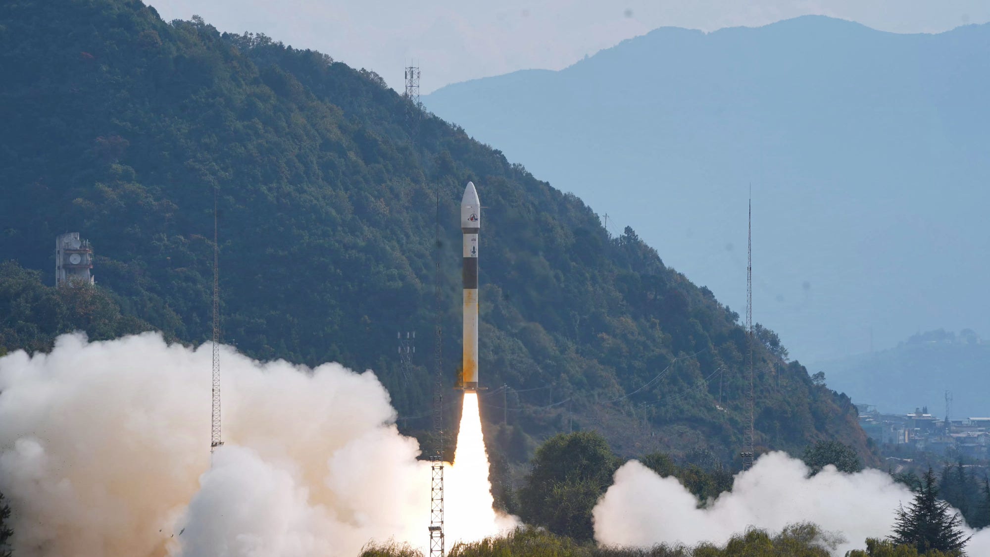 ExPace’s Kuaizhou-1A vehicle lifting off from the Xichang Satellite Launch Center for its 28th mission. ExPace’s Kuaizhou-1A vehicle lifting off from the Xichang Satellite Launch Center for its 28th mission.