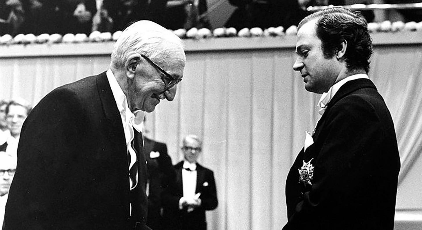 El Nobel para Hayek en 1974: 50 años de un humilde mensaje demoledor -  Mauricio Ríos García