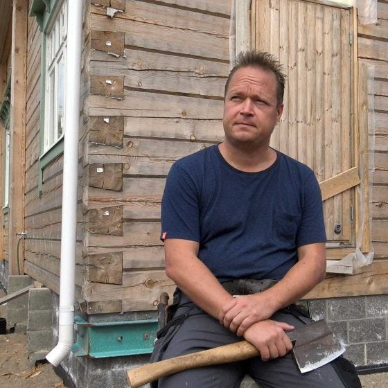 Smoke sauna builder Jarmo Hiltunen