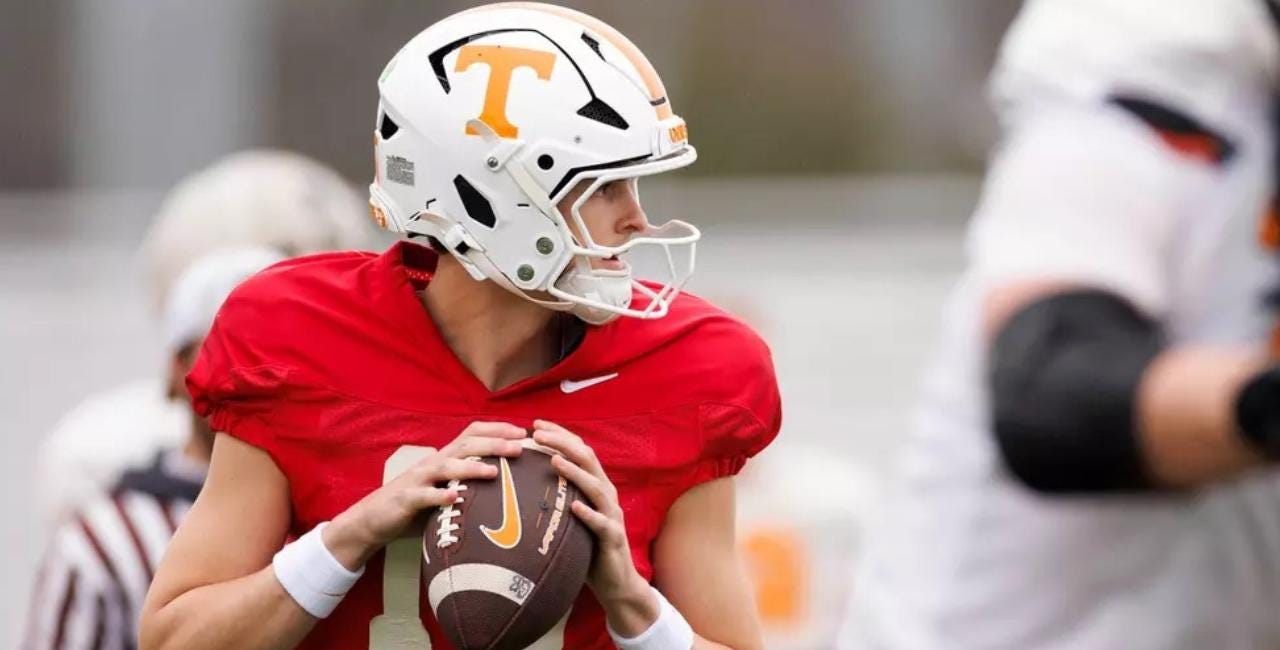 Why the Tennessee Quarterback Competition Is the Best Thing for the Vols