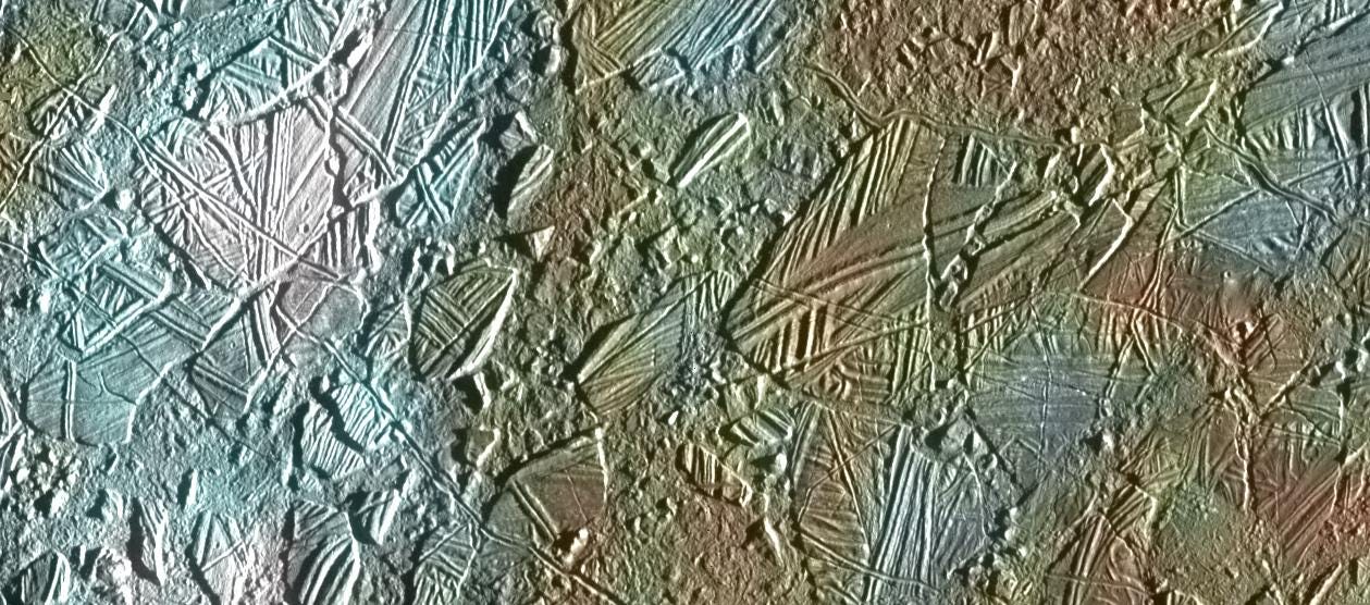 What fractal patterns reveal about planetary surfaces and possible non-terrestrial artificial structures