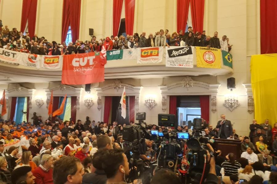Ato em defesa da soberania nacional no Salão Nobre da Faculdade de Direito da USP, no centro histórico de São Paulo