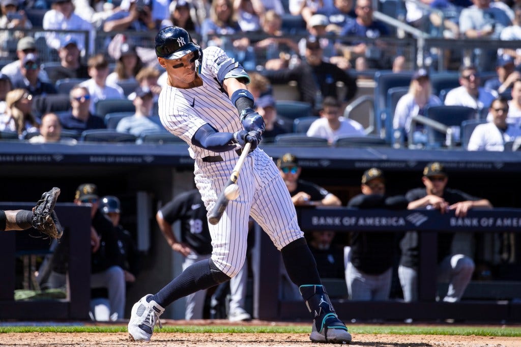 Aaron Judge goes shallow for his seventh homer in 13 games for Yankees Aaron Judge goes shallow for his seventh homer in 13 games for Yankees