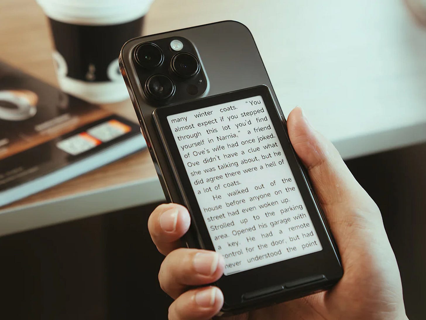 Xteink X4: Compacte e-reader die dankzij MagSafe aan iPhones kan worden bevestigd en meer dan alleen e-boeken kan weergeven - Notebookcheck.nl Nieuws Xteink X4: Compacte e-reader die dankzij MagSafe aan iPhones kan worden bevestigd en meer dan alleen e-boeken kan weergeven - Notebookcheck.nl Nieuws