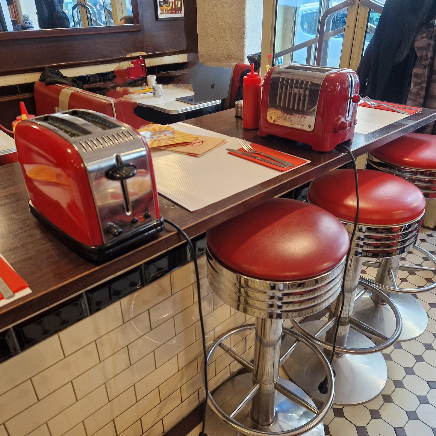 Paris: American Breakfast