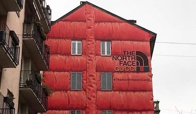 The North Face y Gucci celebran su cacareada colaboración con un gigantesco mural disfrazado de anorak