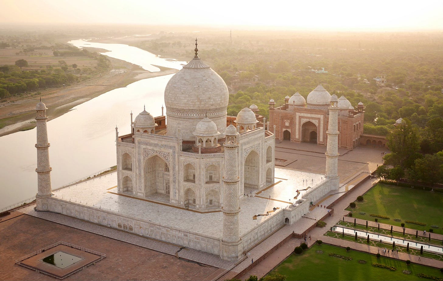 平山郁夫、Tha Taj Mahal Seen from Agra 平山郁夫、Tha Taj Mahal Seen from Agra File:Close up View of