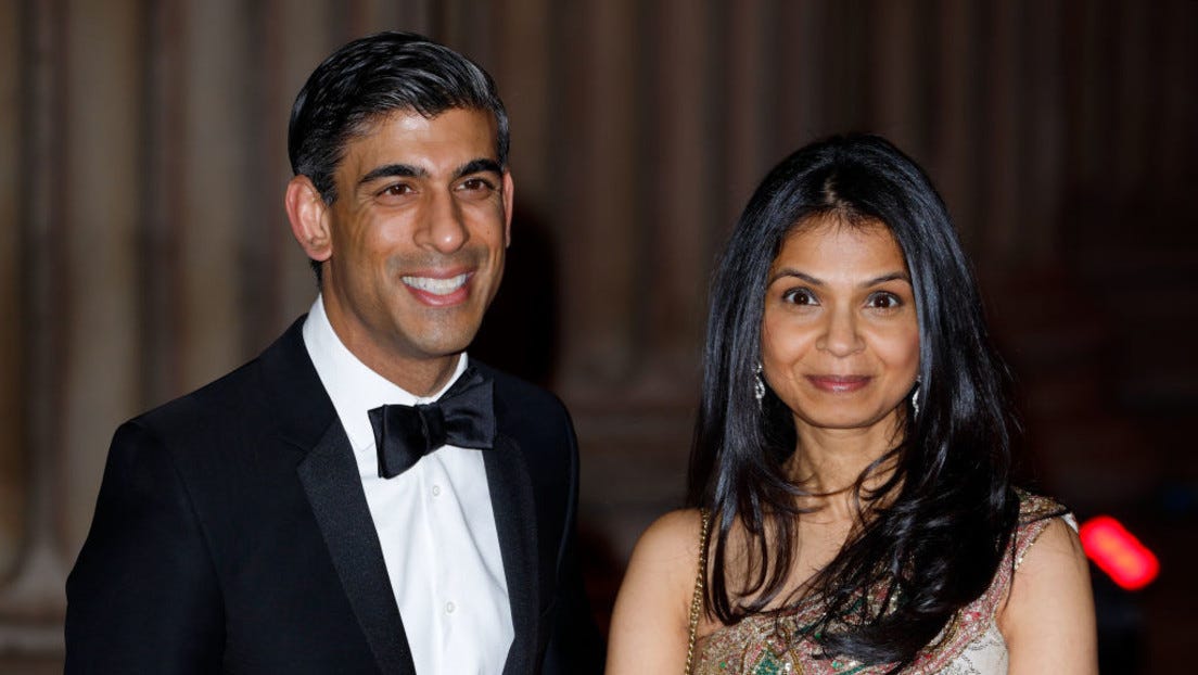 Rishi Sunak ein Goldfinger? Multimillionär, WEF-Kontakte und verheiratet  mit künftiger Großerbin — RT DE