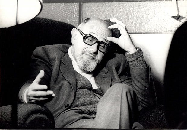 Livro revela engenho de Flusser para construir seu próprio mito -  13/01/2018 - Ilustrada - Folha