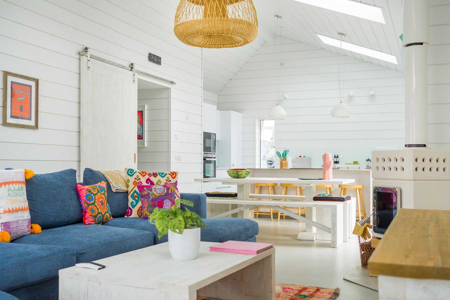 4163 P Chapman x Three Mile Beach Interiors Club Tropicana 56 SMALL 4163 P Chapman x Three Mile Beach Interiors Club Tropicana 56 SMALL