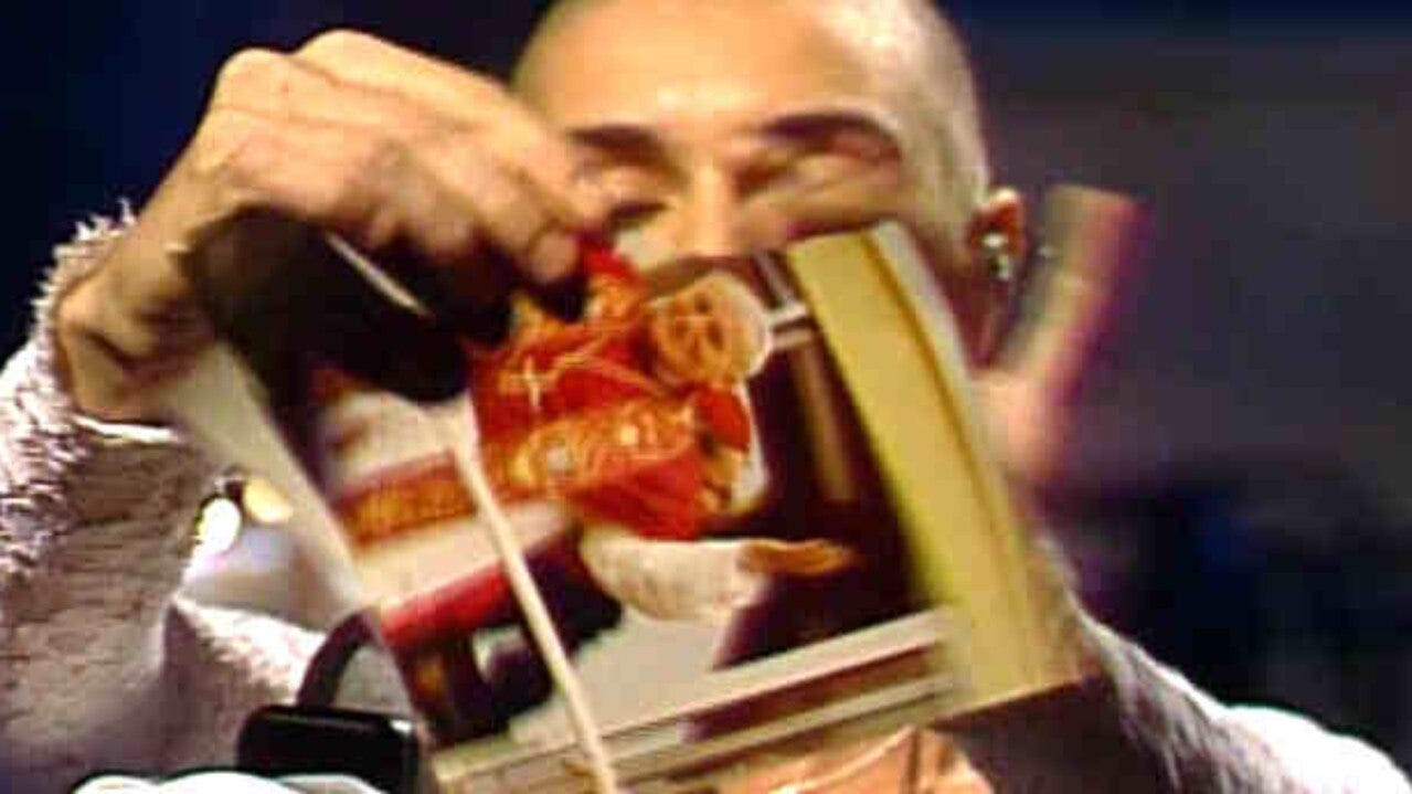 Sinead O'Connor reveals truth behind SNL Pope moment | news.com.au —  Australia's leading news site