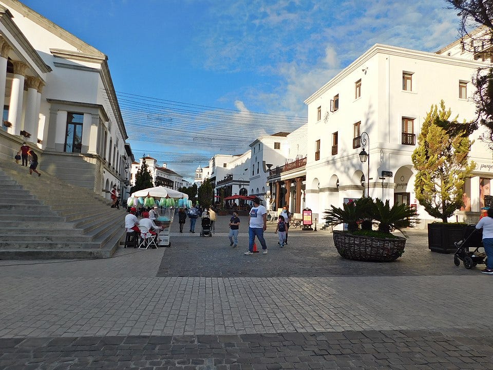 File:Ciudad Cayalá, zona 16 - 50738061418.jpg