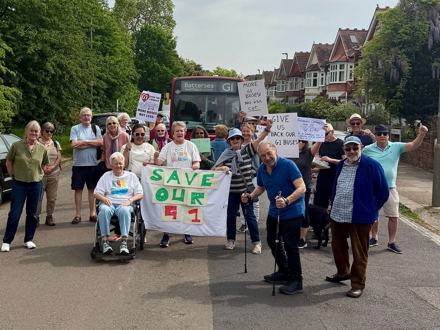 May be an image of ‎11 people and ‎text that says "‎Battersea MORE GE BUSEY BU NO252 NILN F CUE SAGIVE عت BACK CUR CUR G BUSES SAVE OUR 41 1‎"‎‎