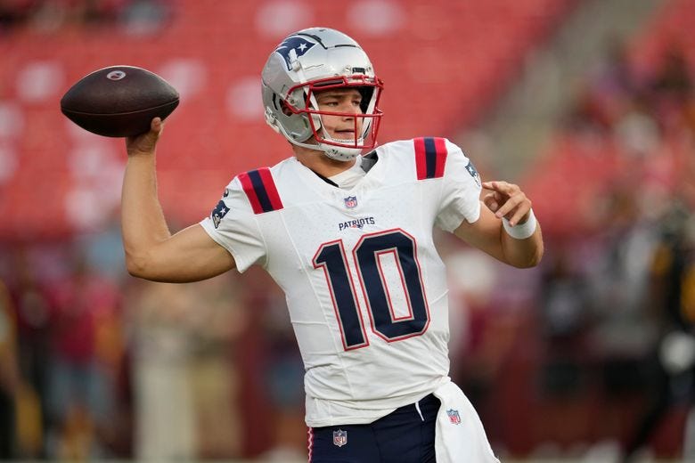 Analysis: Patriots have no reason to rush rookie quarterback Drake Maye |  The Seattle Times
