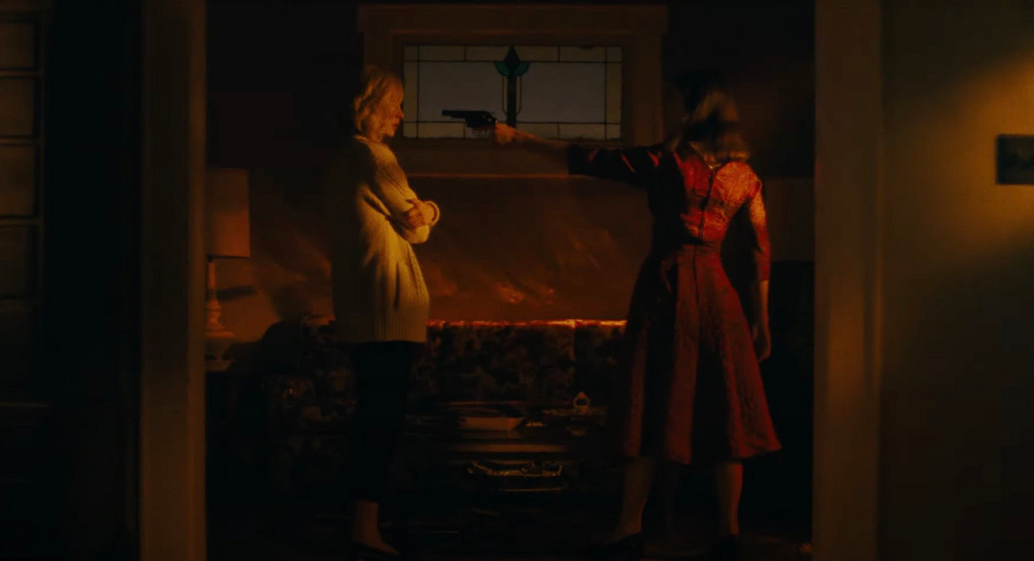 Trailer For The "Wild Hitchcockian Noir" Thriller EILEEN Starring Anne  Hathaway and Thomasin McKenzie — GeekTyrant