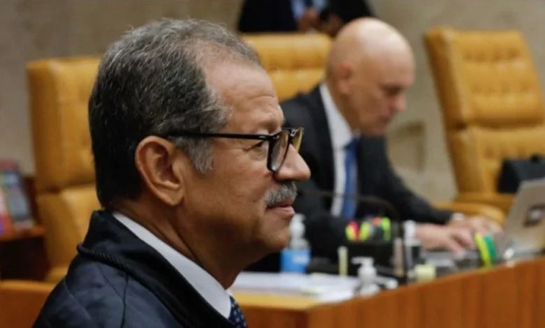 O desembargador Sebastião Coelho é o novo advogado de defesa de Filipe Martins