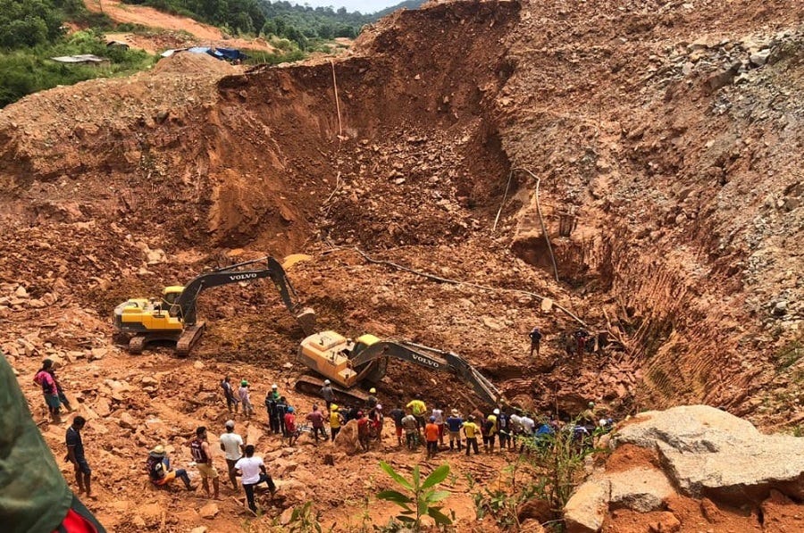 File:Landslide Gold mine Lourenço Amapá Brazil.jpg File:Landslide Gold mine Lourenço Amapá Brazil.jpg