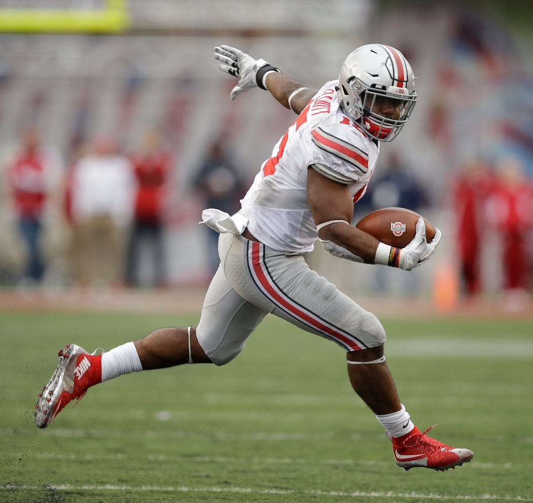 PFF Debate: Ezekiel Elliott a top-10 draft pick? PFF Debate: Ezekiel Elliott a top-10 draft pick?