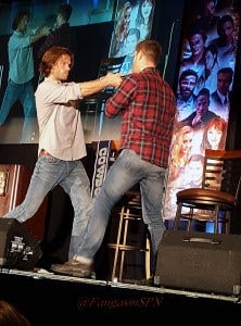 dallas_con_2015_phone_1339_WM