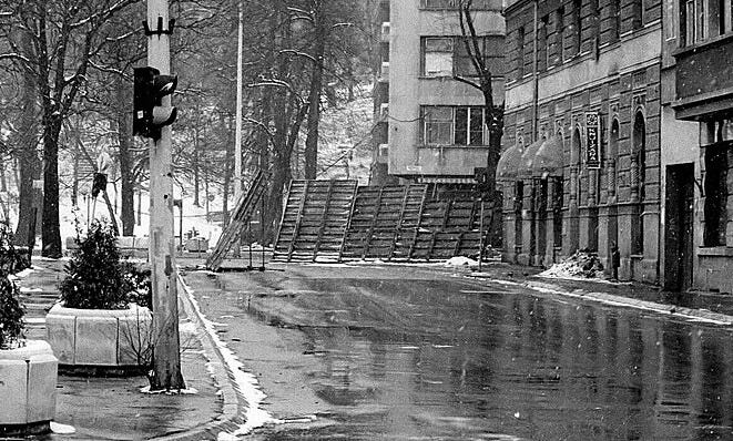 File:Sarajevo siege sniper screens.jpg File:Sarajevo siege sniper screens.jpg